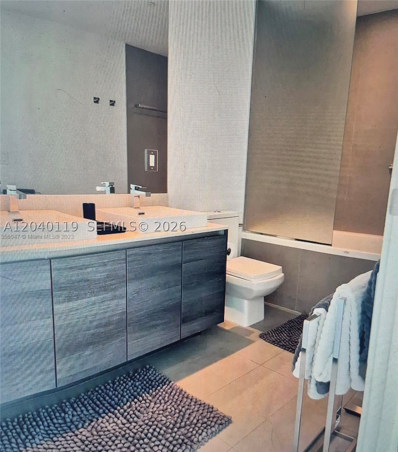 1080 Brickell Ave #3203, Miami FL 33131