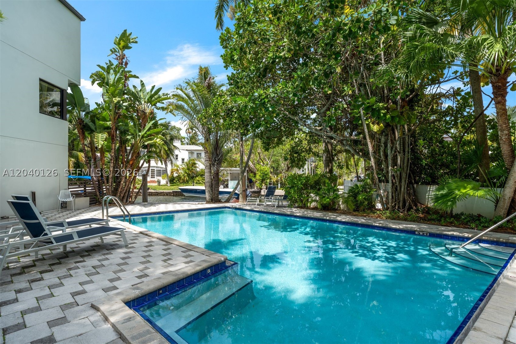 3560 W Fairview St, Miami FL 33133