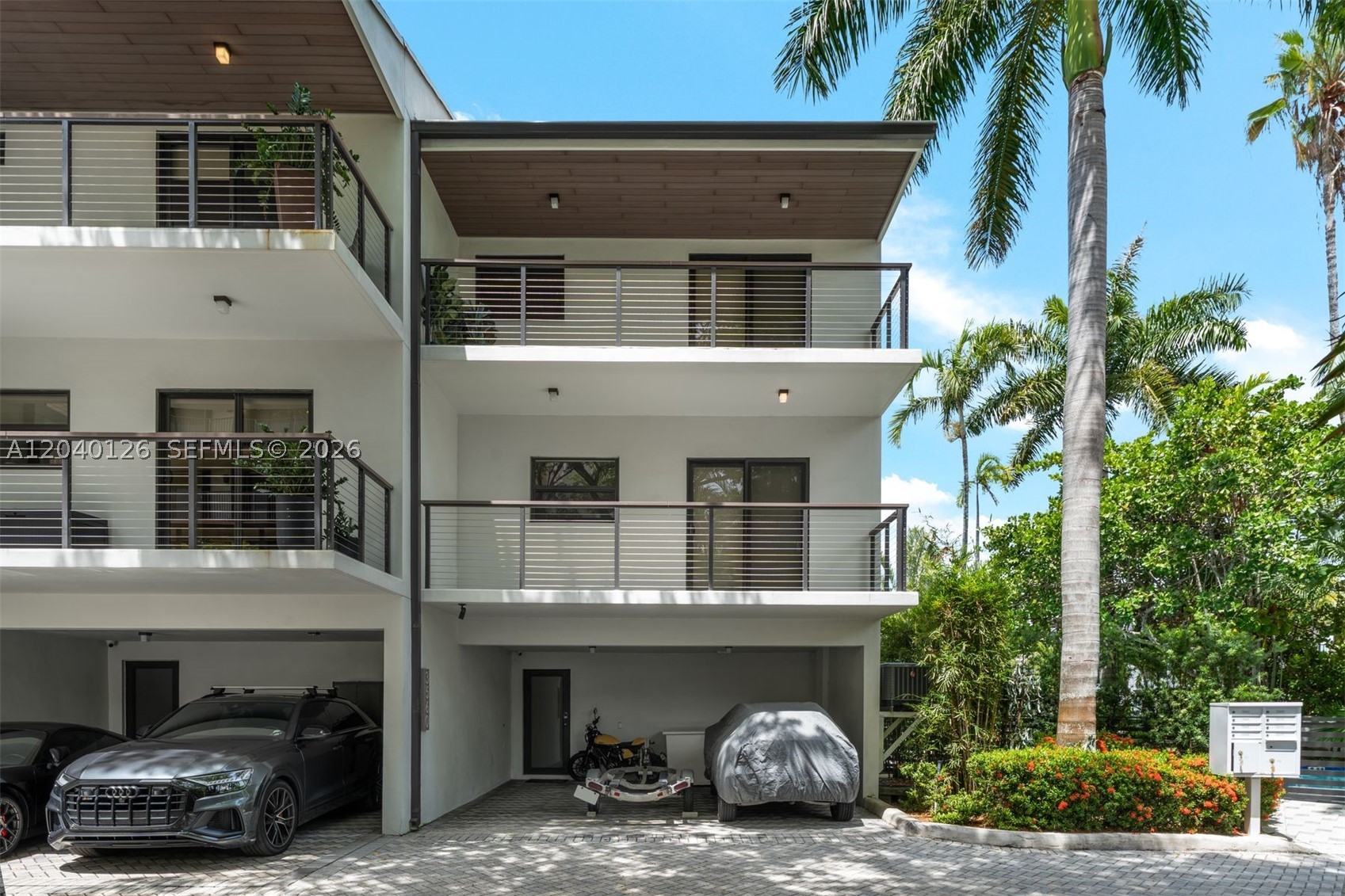 3560 W Fairview St, Miami FL 33133