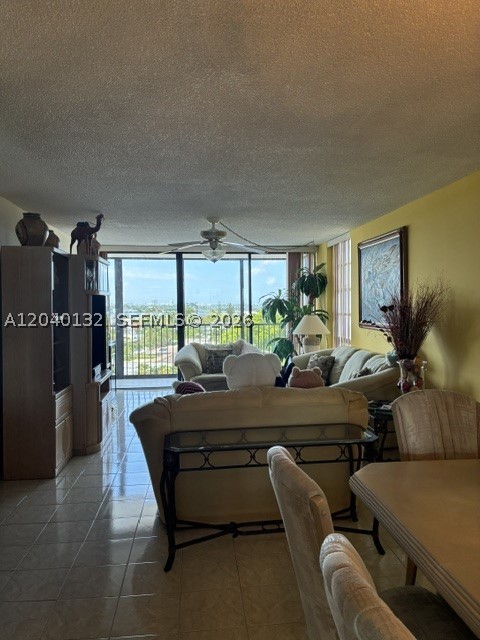 2500 NE 135th St #C611, North Miami FL 33181