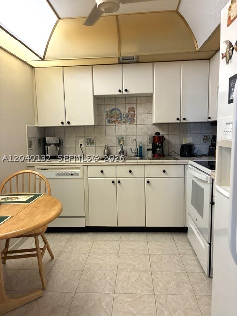 2500 NE 135th St #C611, North Miami FL 33181