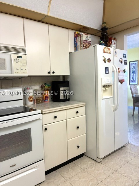 2500 NE 135th St #C611, North Miami FL 33181