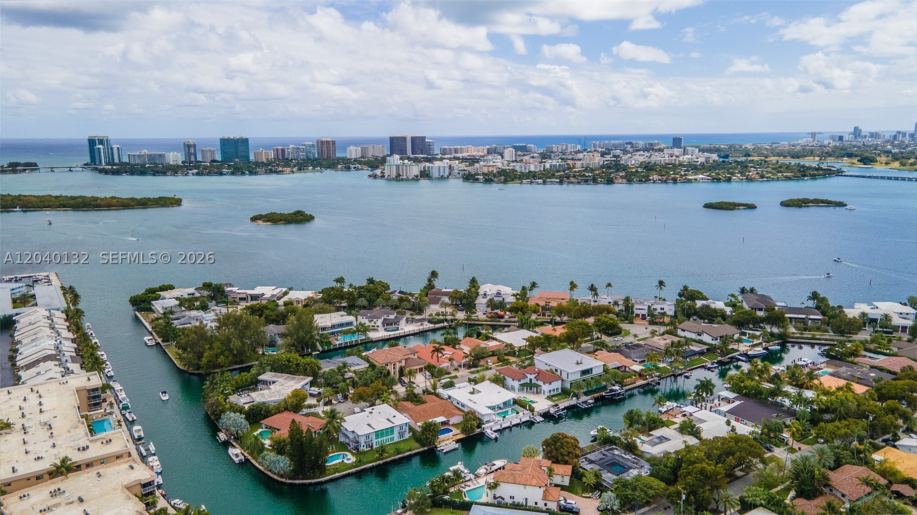2500 NE 135th St #C611, North Miami FL 33181