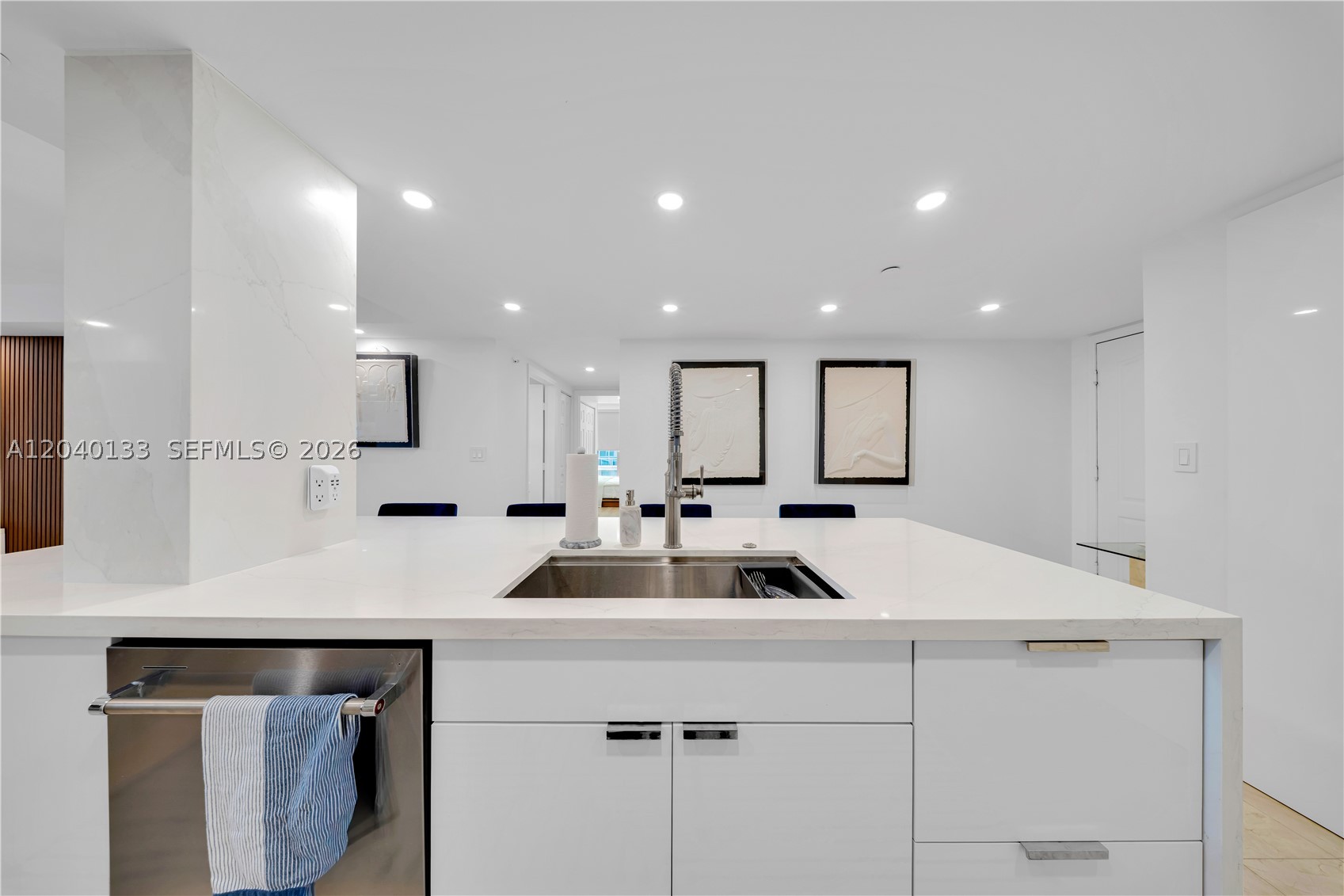 2101 Brickell Ave #1907, Miami FL 33129