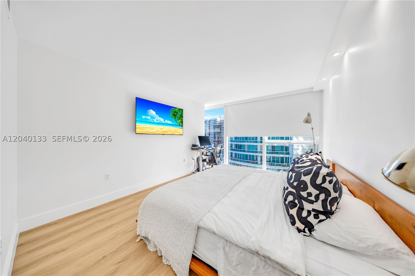 2101 Brickell Ave #1907, Miami FL 33129