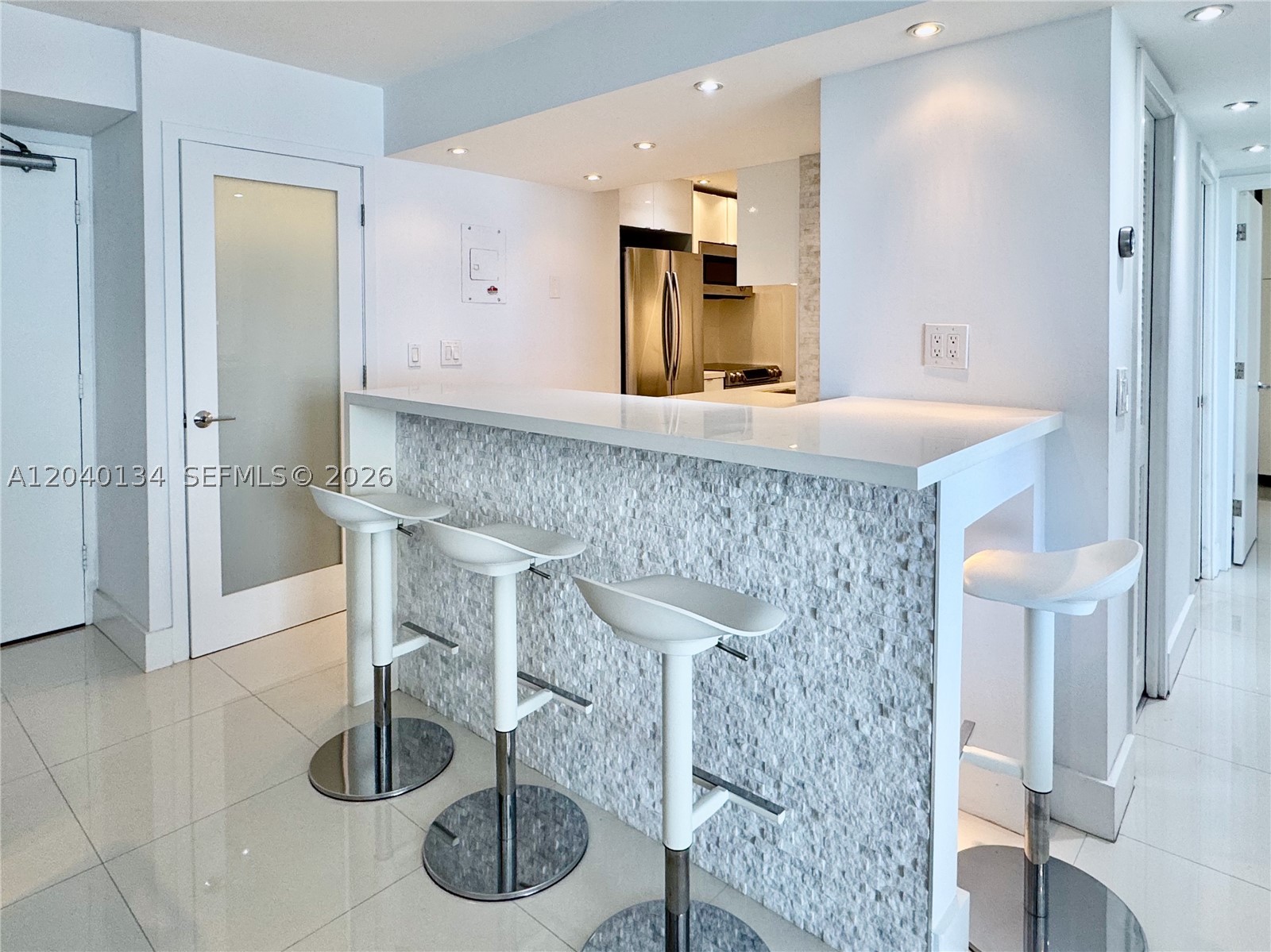 200 SE 15th Rd #9I, Miami FL 33129