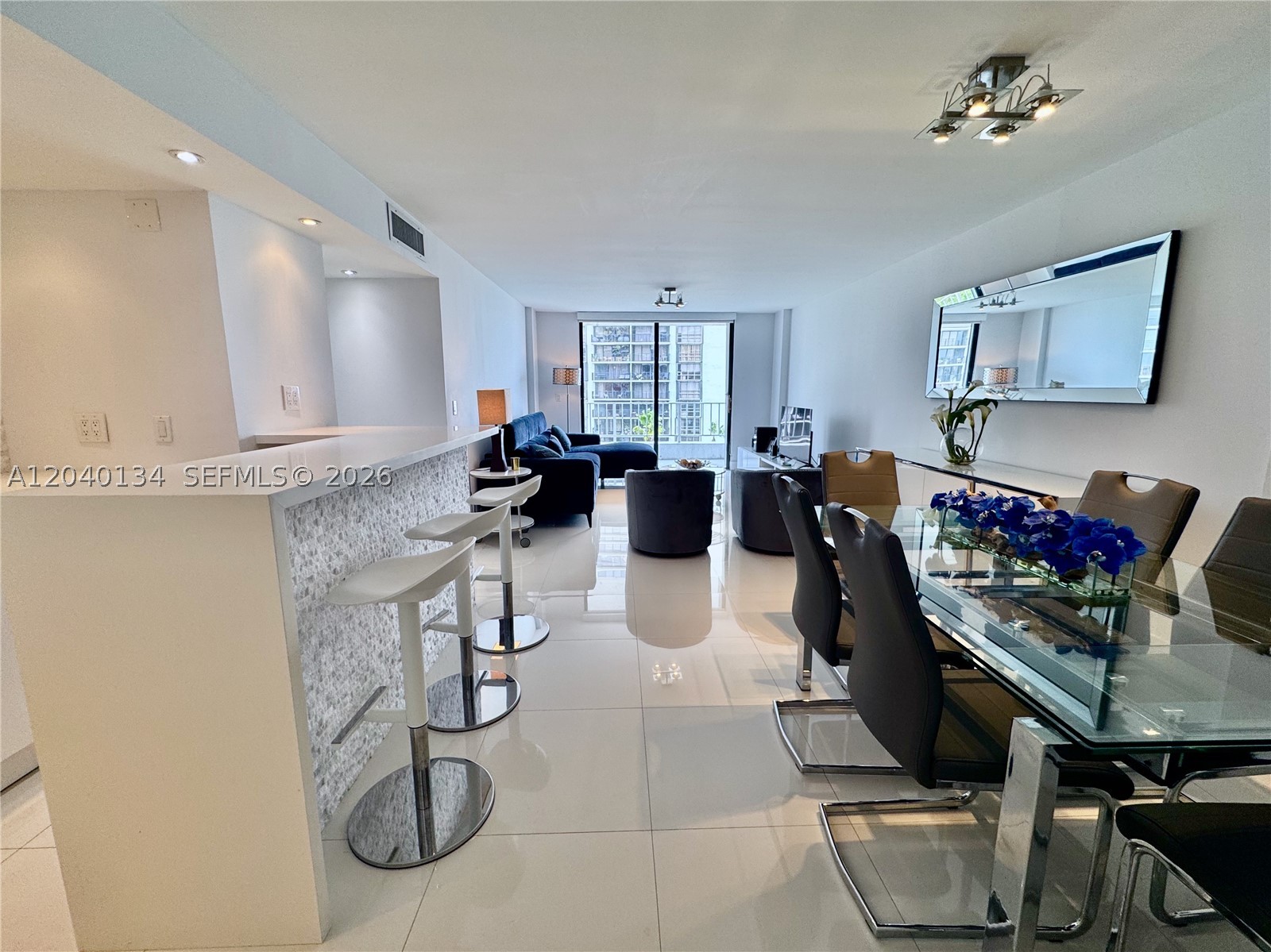 200 SE 15th Rd #9I, Miami FL 33129