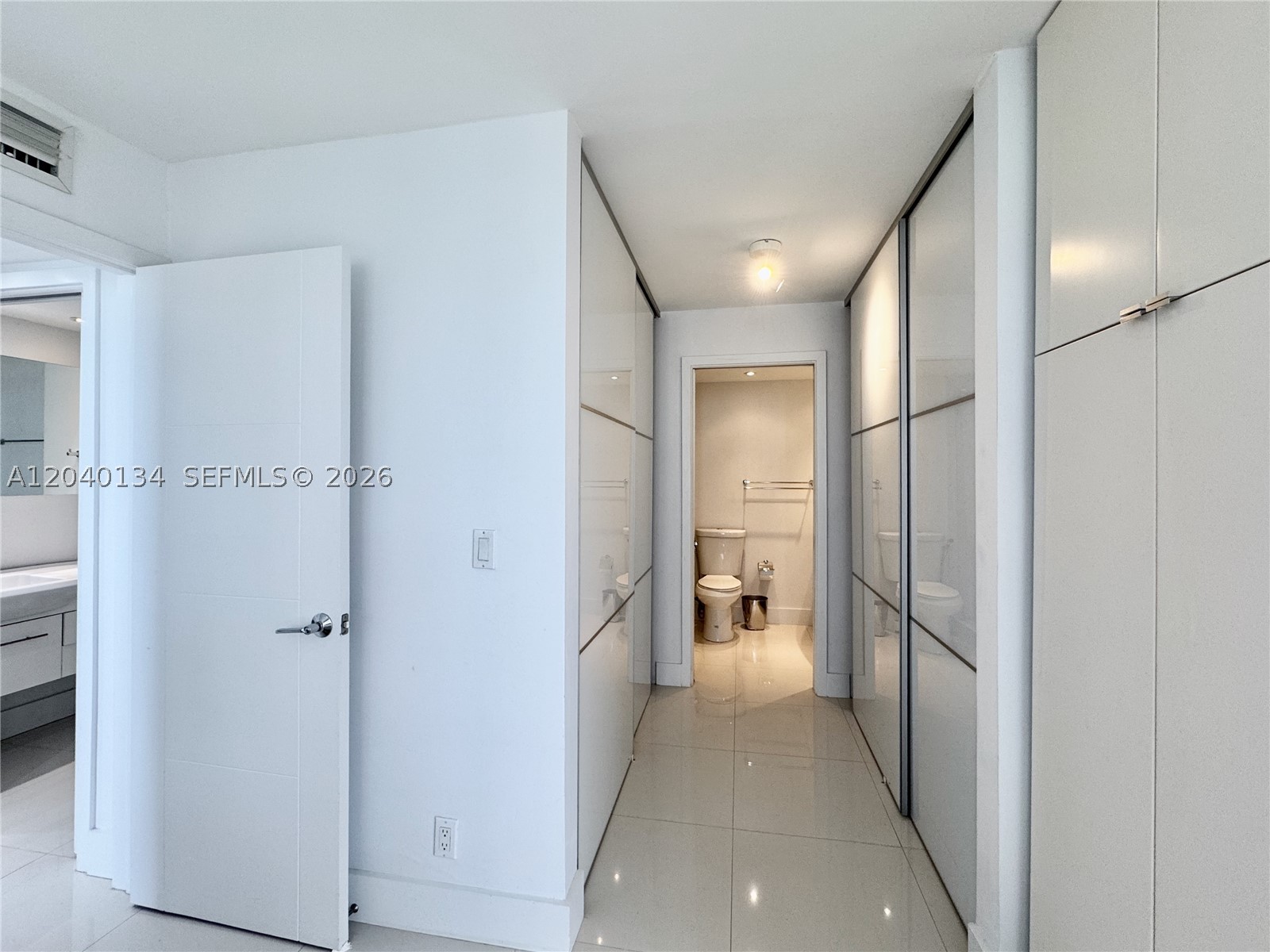 200 SE 15th Rd #9I, Miami FL 33129