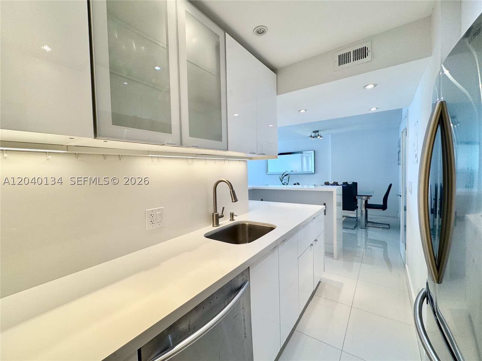 200 SE 15th Rd #9I, Miami FL 33129