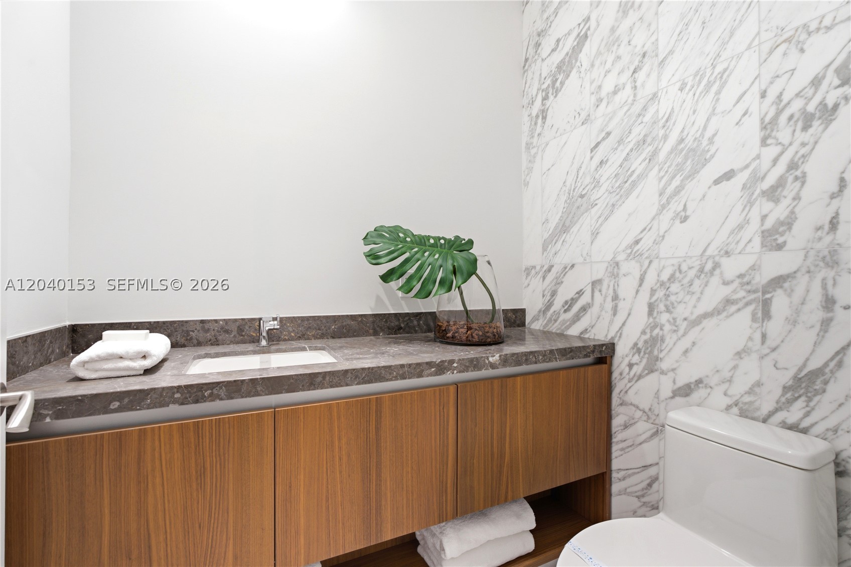 175 SE 25th. #3401/3402, Miami FL 33129