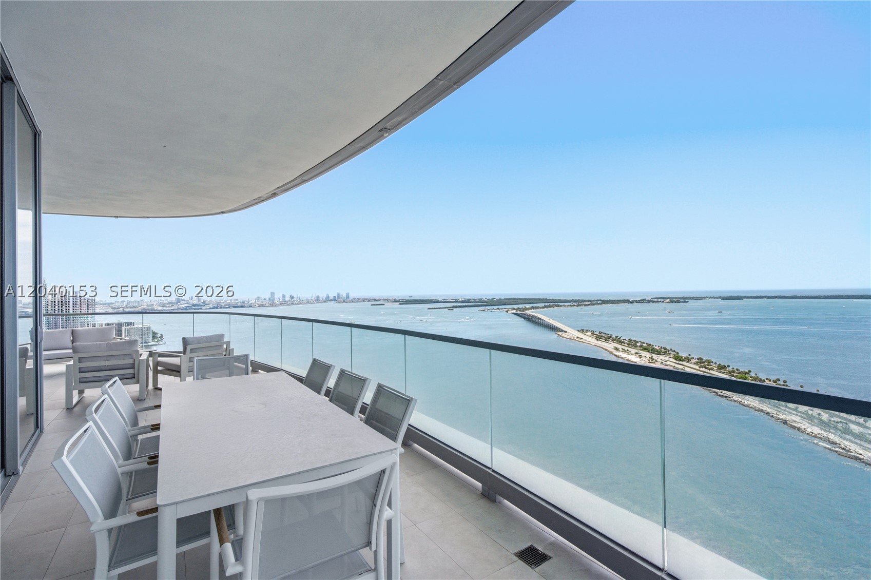 175 SE 25th. #3401/3402, Miami FL 33129