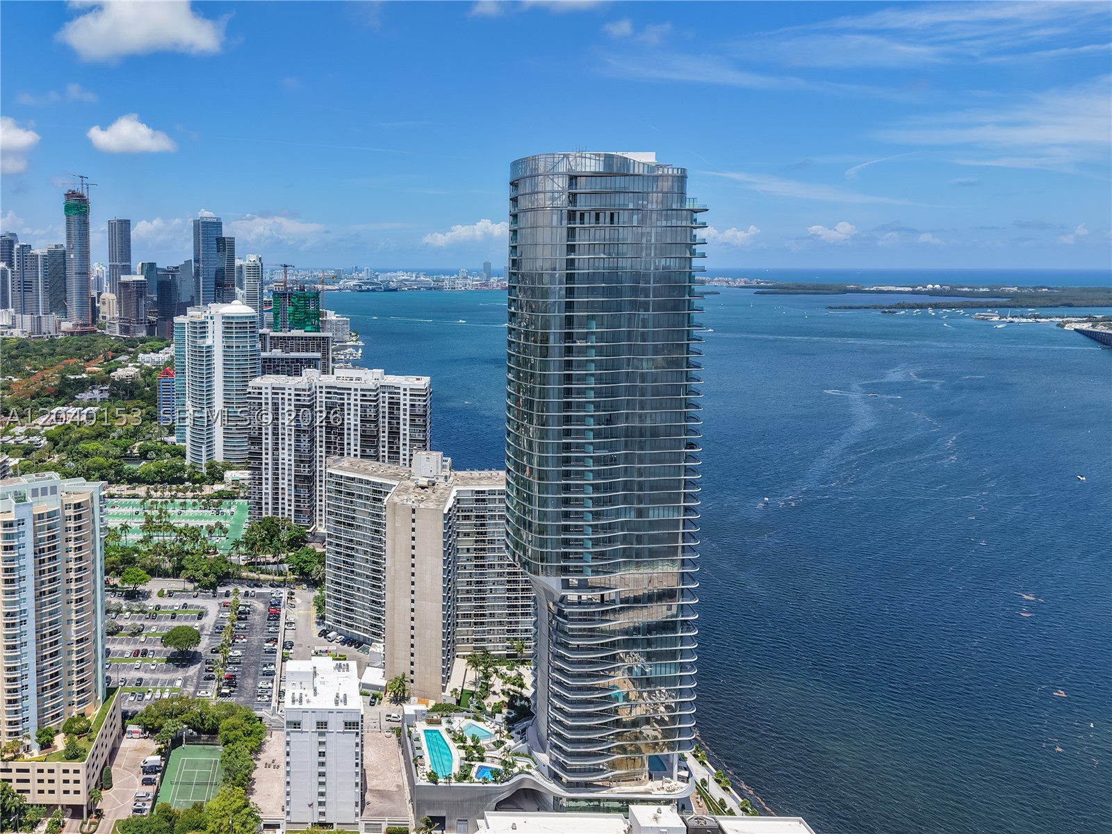 175 SE 25th. #3401/3402, Miami FL 33129