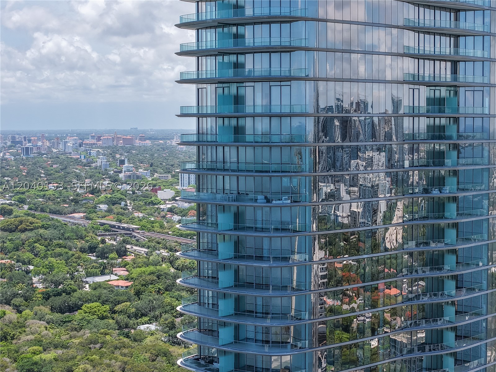 175 SE 25th. #3401/3402, Miami FL 33129