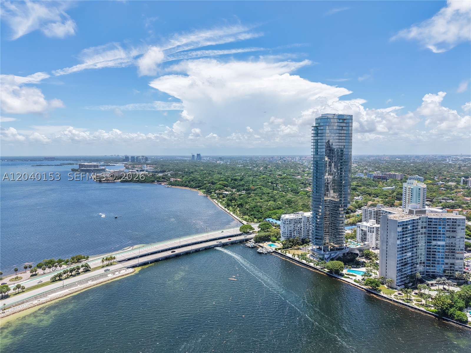 175 SE 25th. #3401/3402, Miami FL 33129