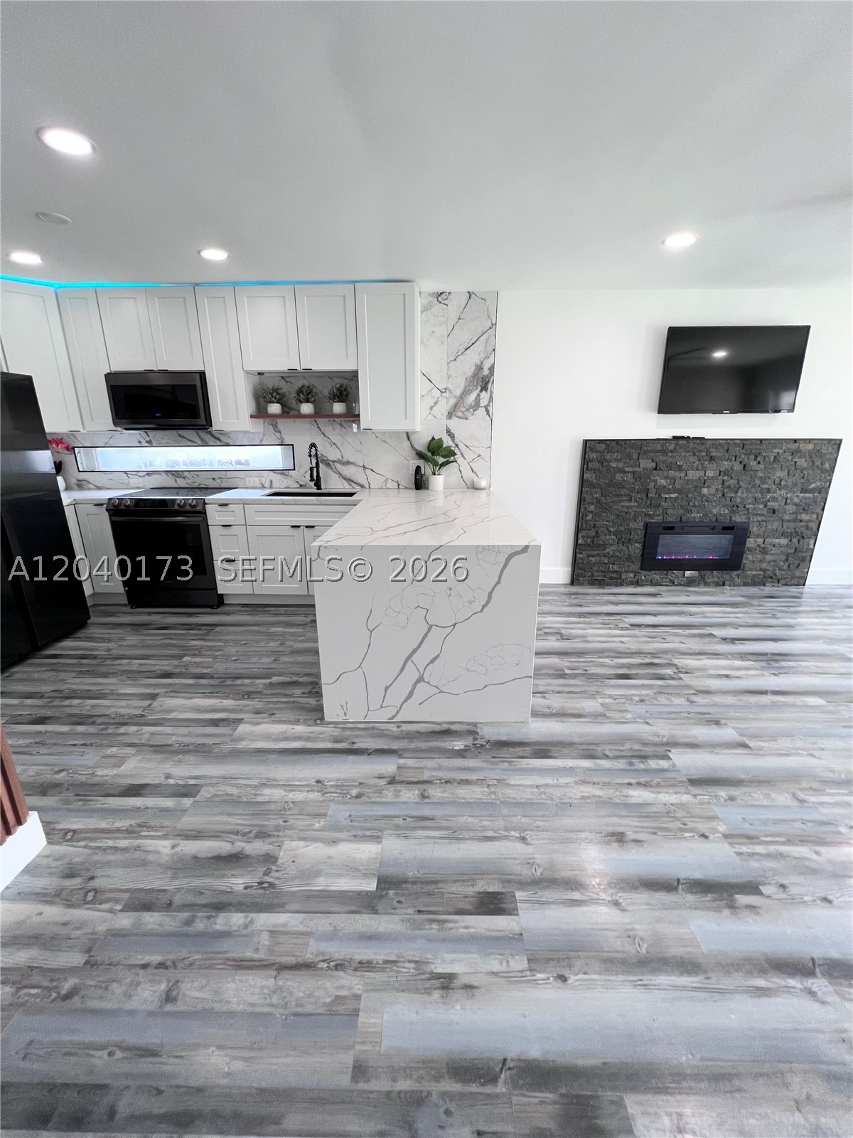 2425 SW 26th Ln, Miami FL 33133