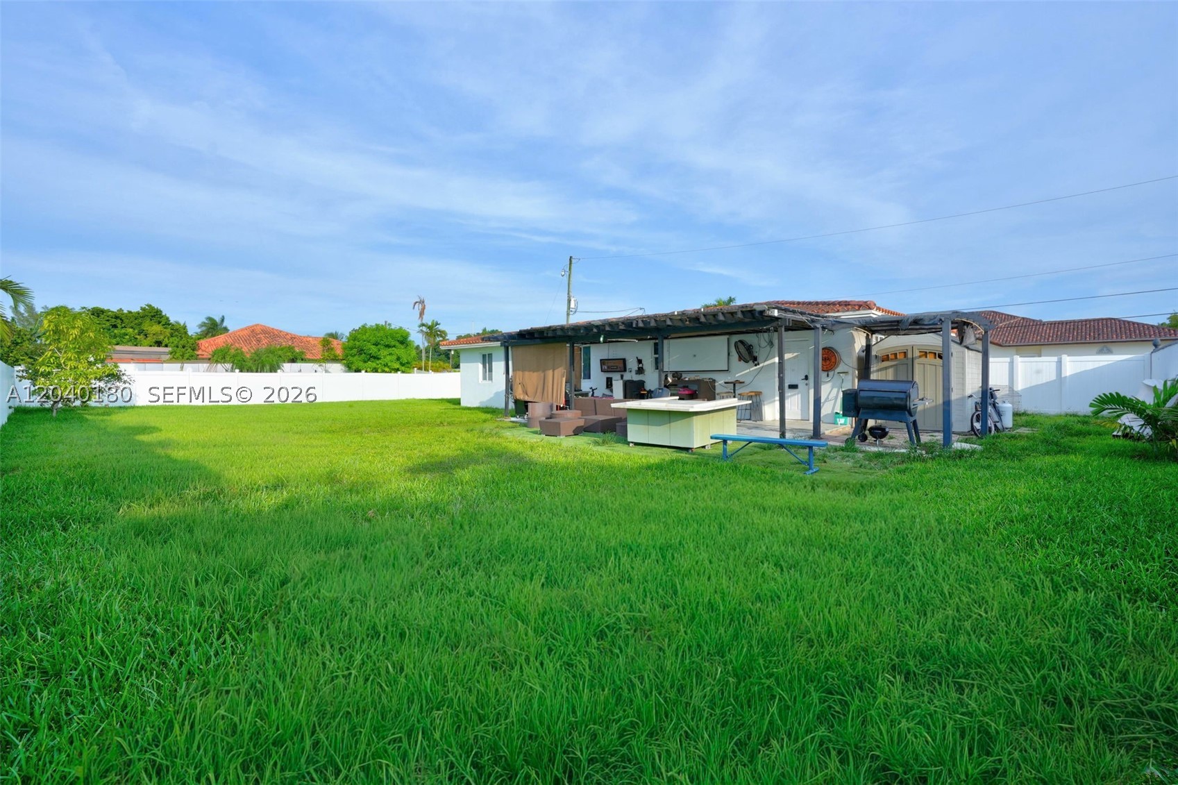 9535 SW 42nd St, Miami FL 33165