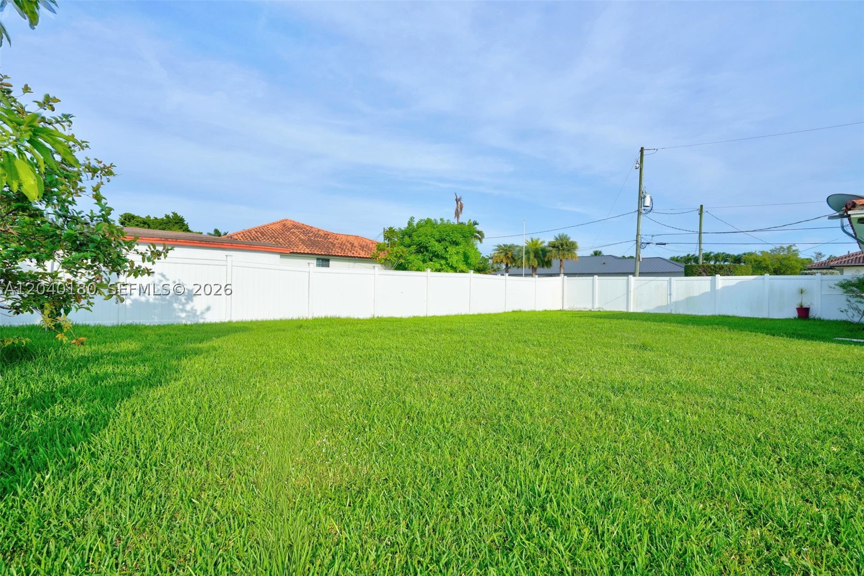 9535 SW 42nd St, Miami FL 33165