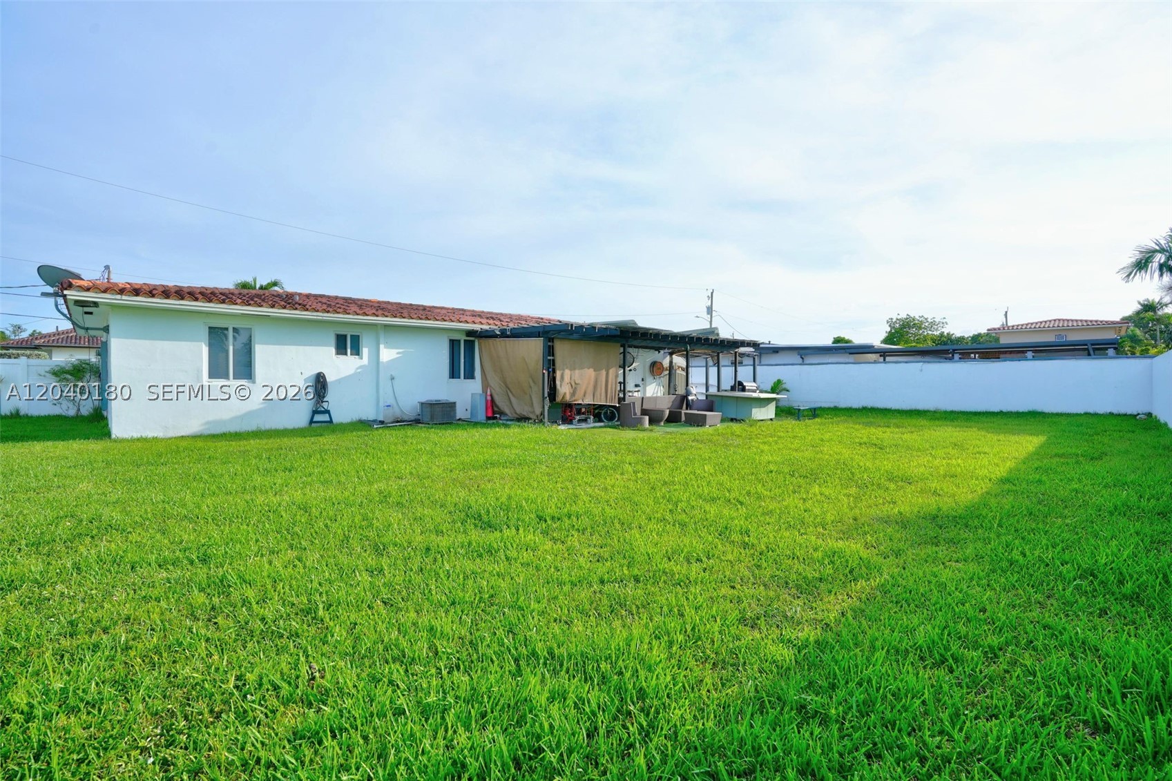 9535 SW 42nd St, Miami FL 33165