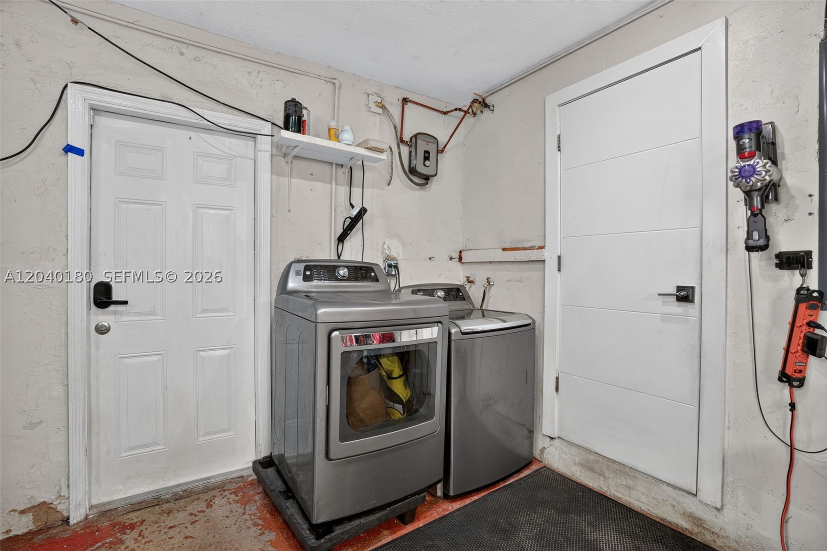 9535 SW 42nd St, Miami FL 33165