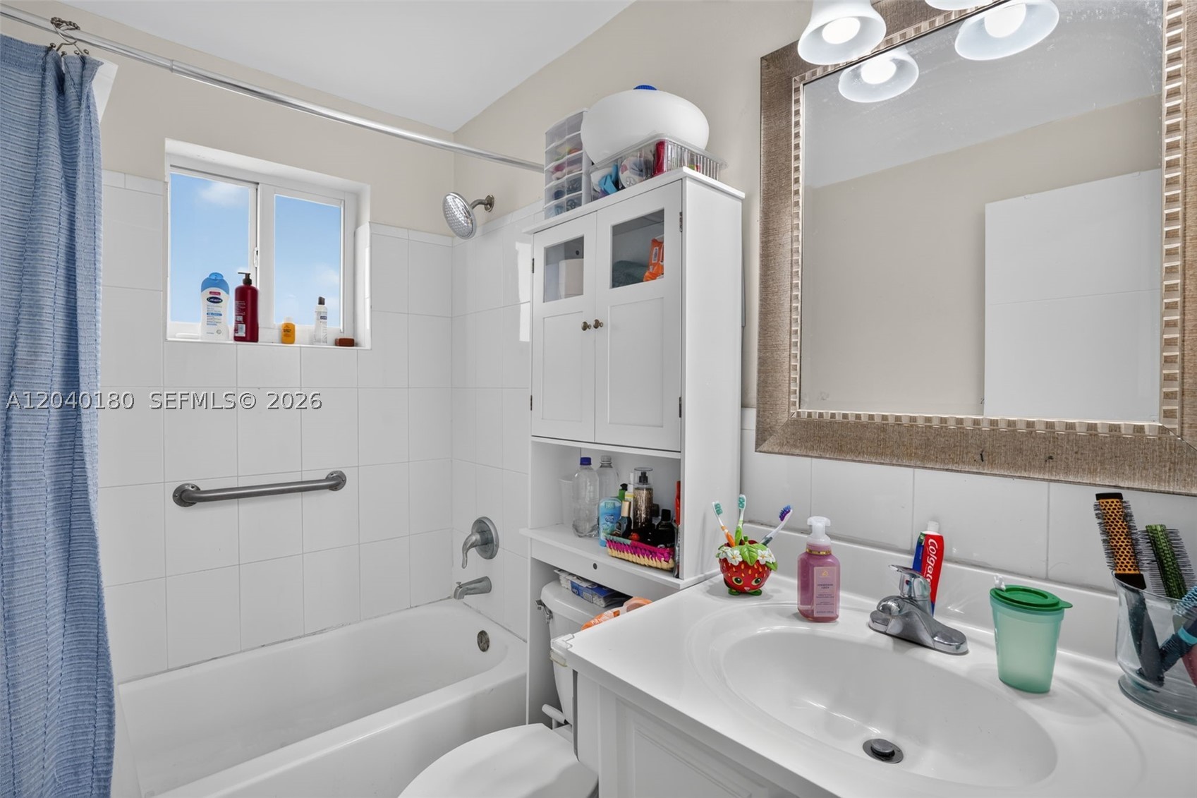 9535 SW 42nd St, Miami FL 33165