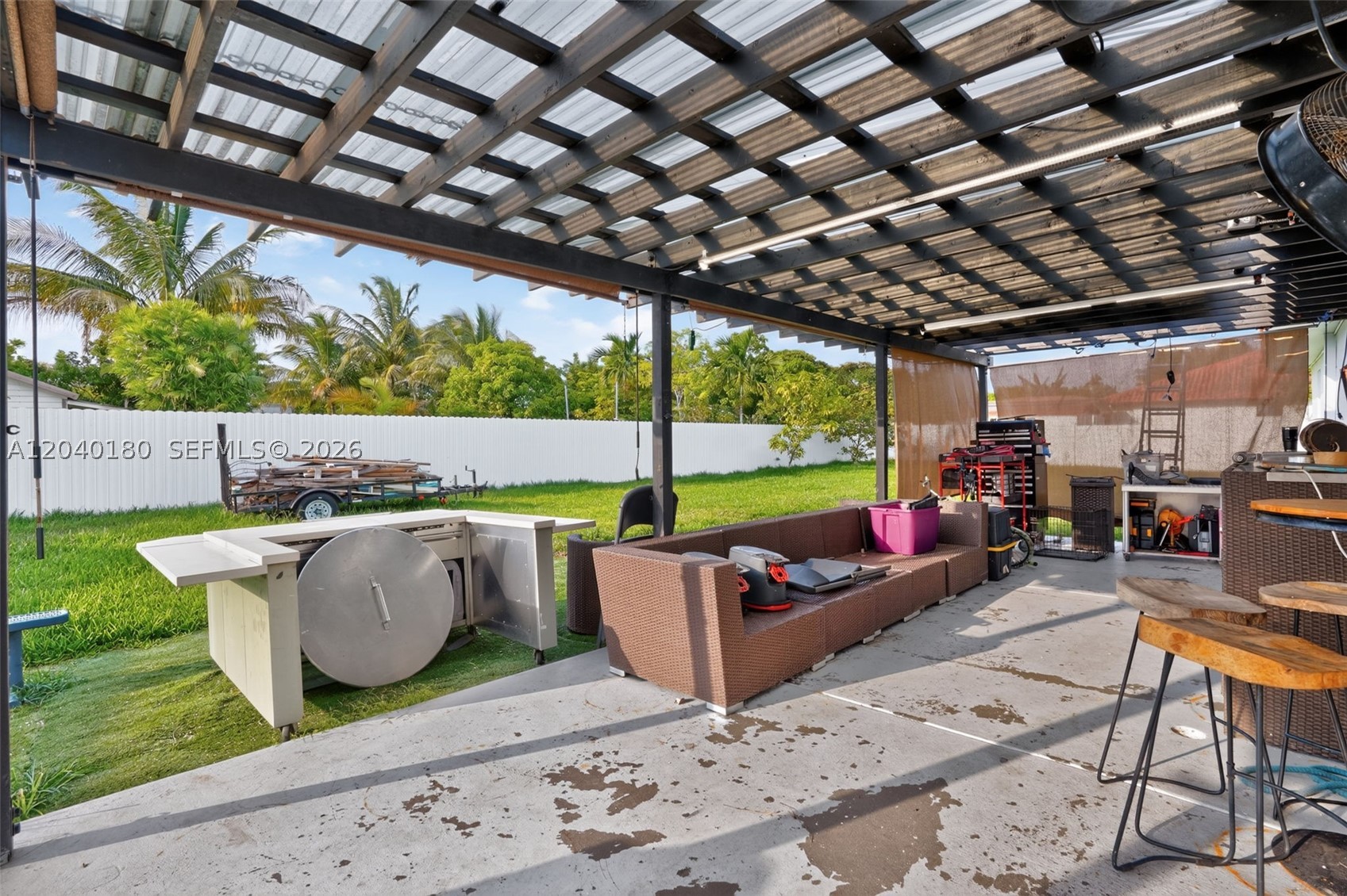 9535 SW 42nd St, Miami FL 33165