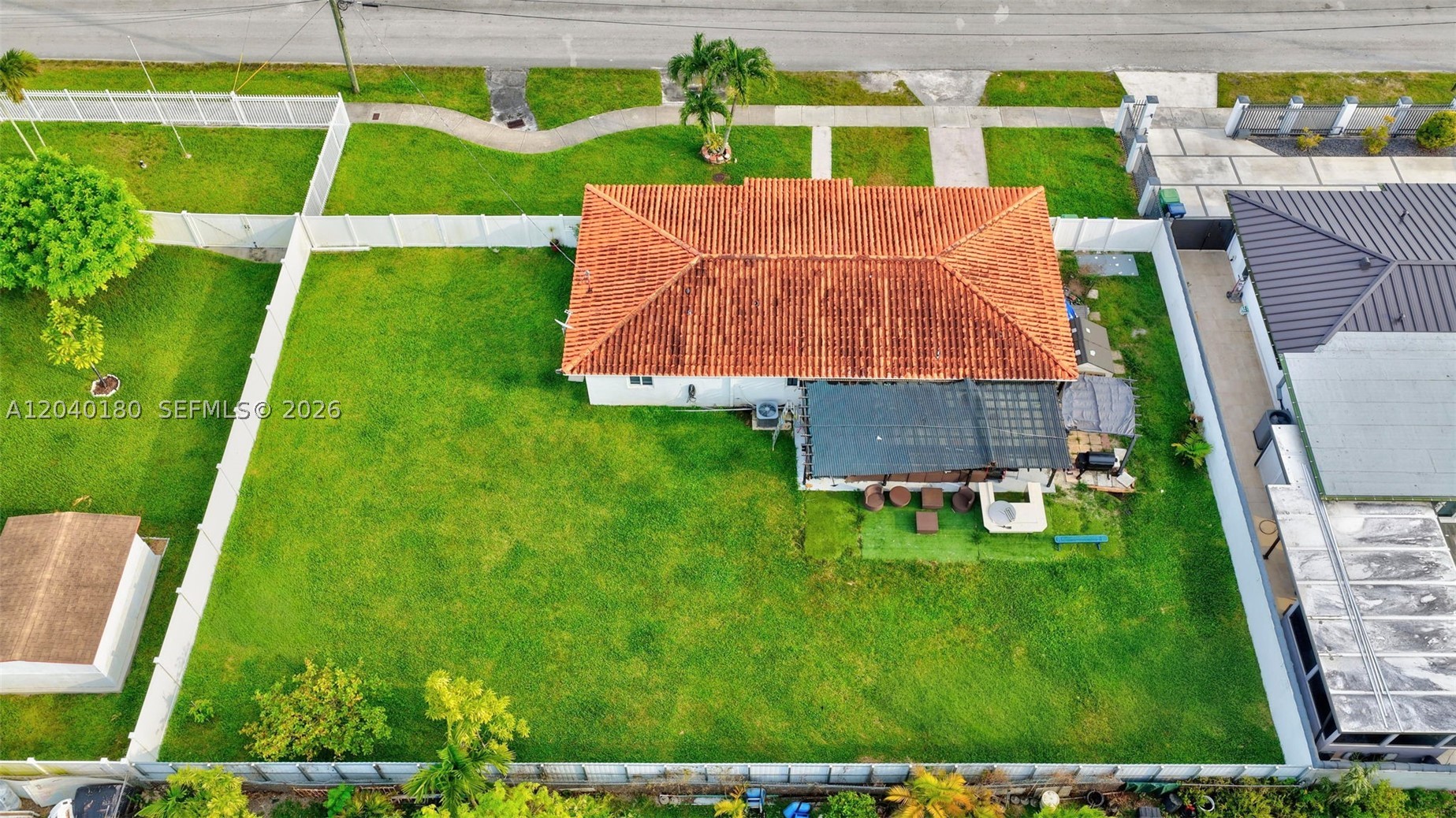 9535 SW 42nd St, Miami FL 33165