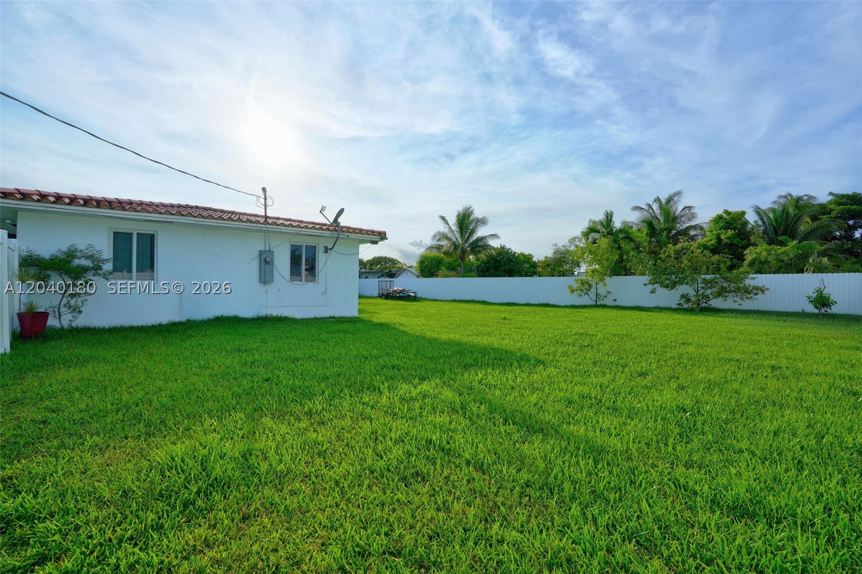 9535 SW 42nd St, Miami FL 33165