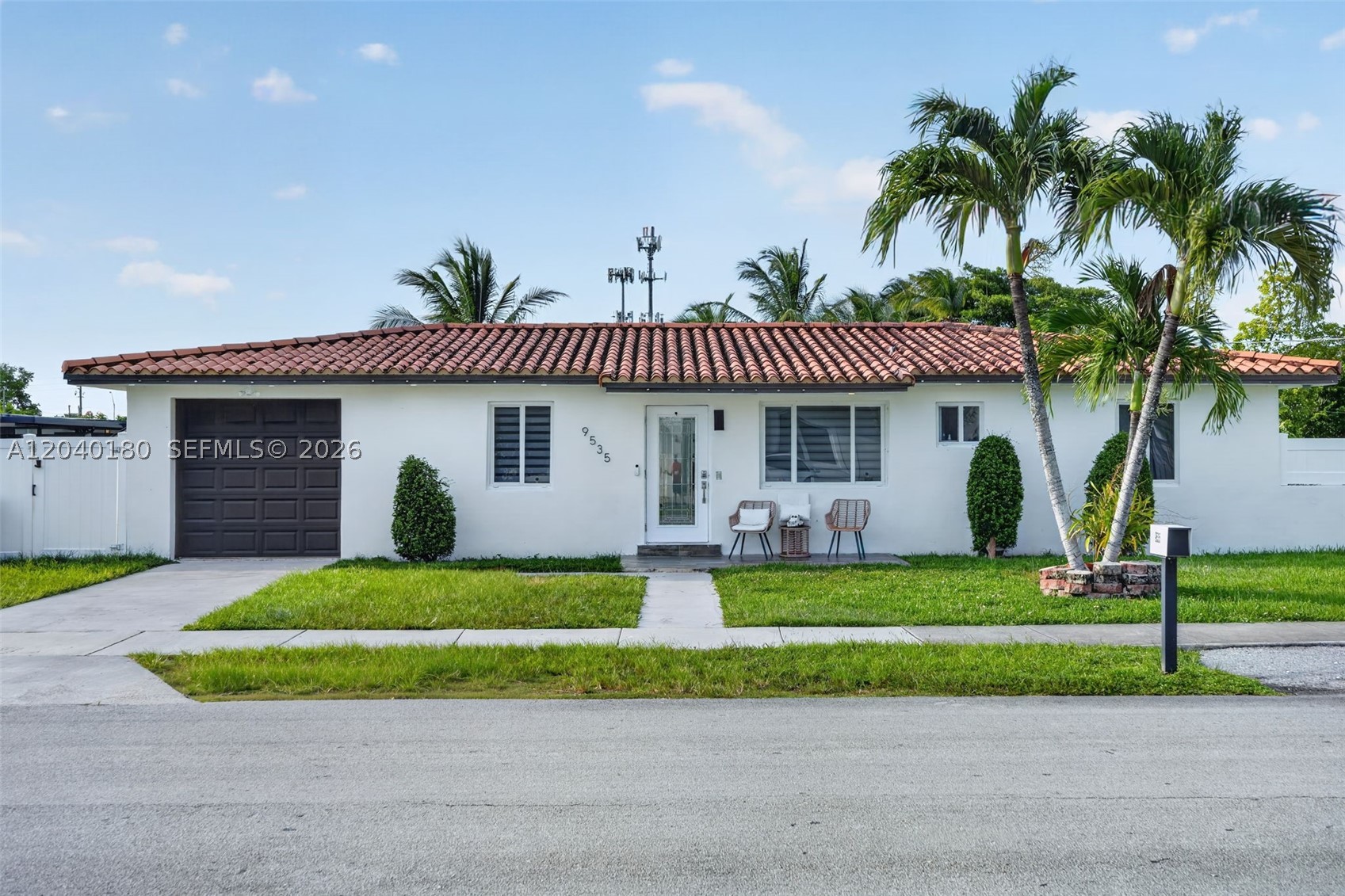 9535 SW 42nd St, Miami FL 33165
