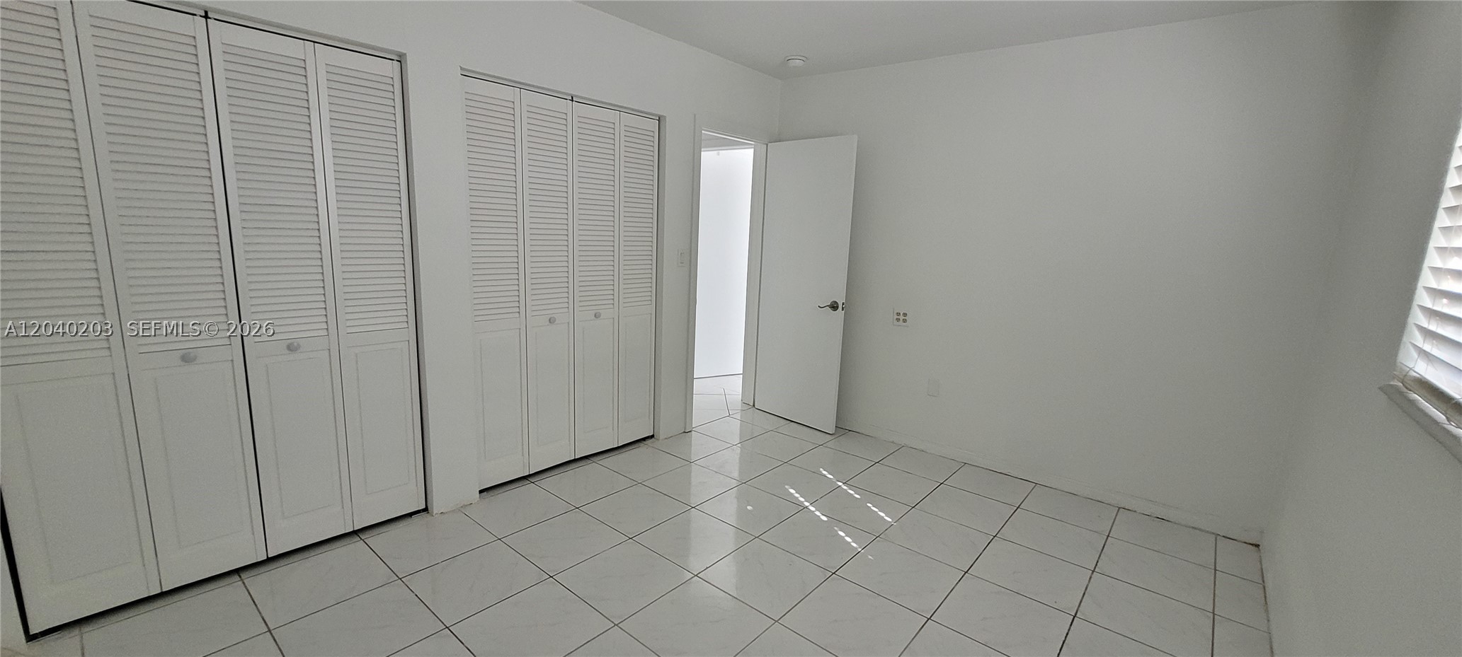 5200 SW 89th Pl, Miami FL 33165