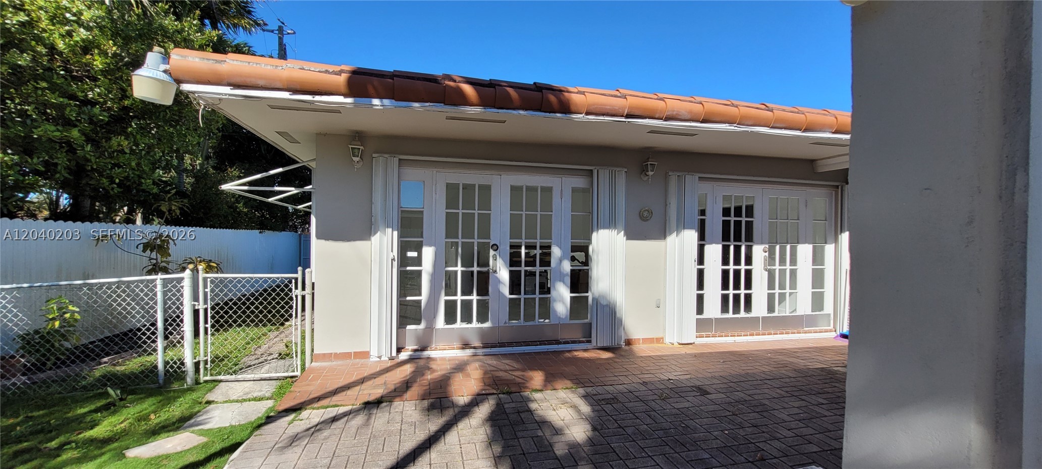 5200 SW 89th Pl, Miami FL 33165