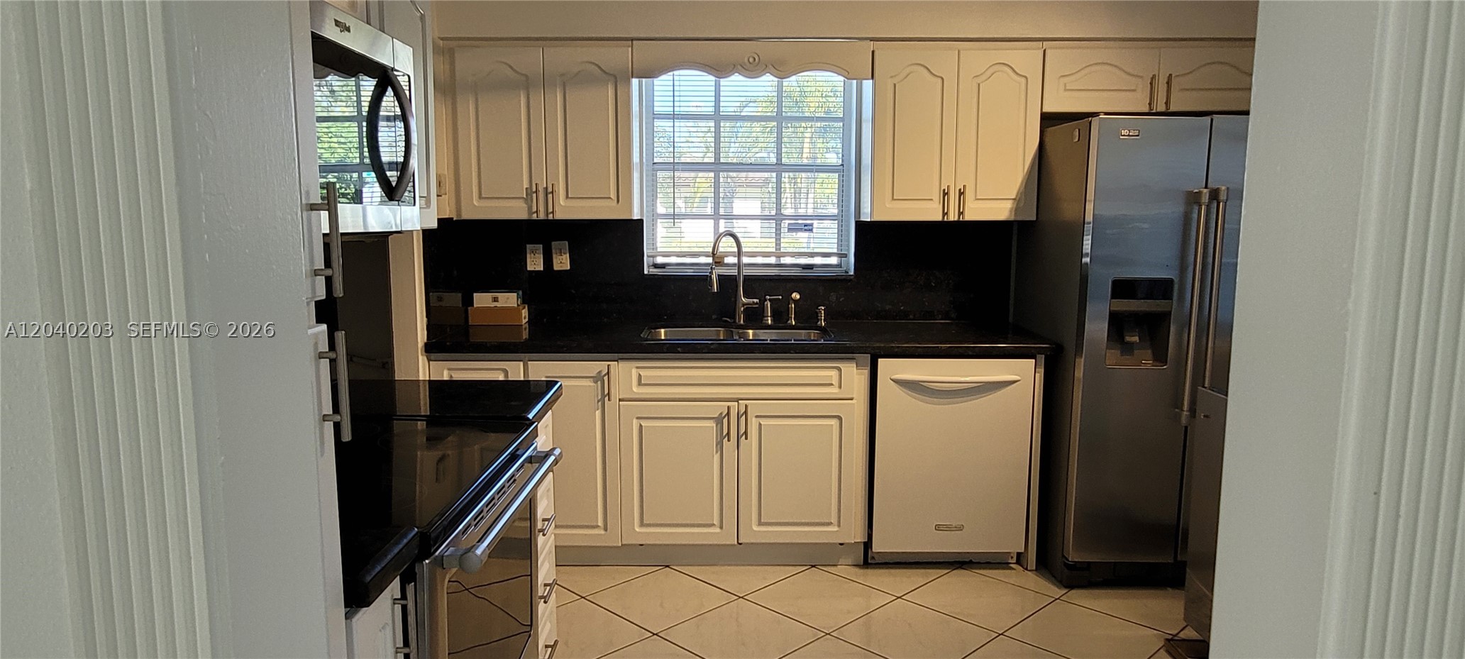 5200 SW 89th Pl, Miami FL 33165