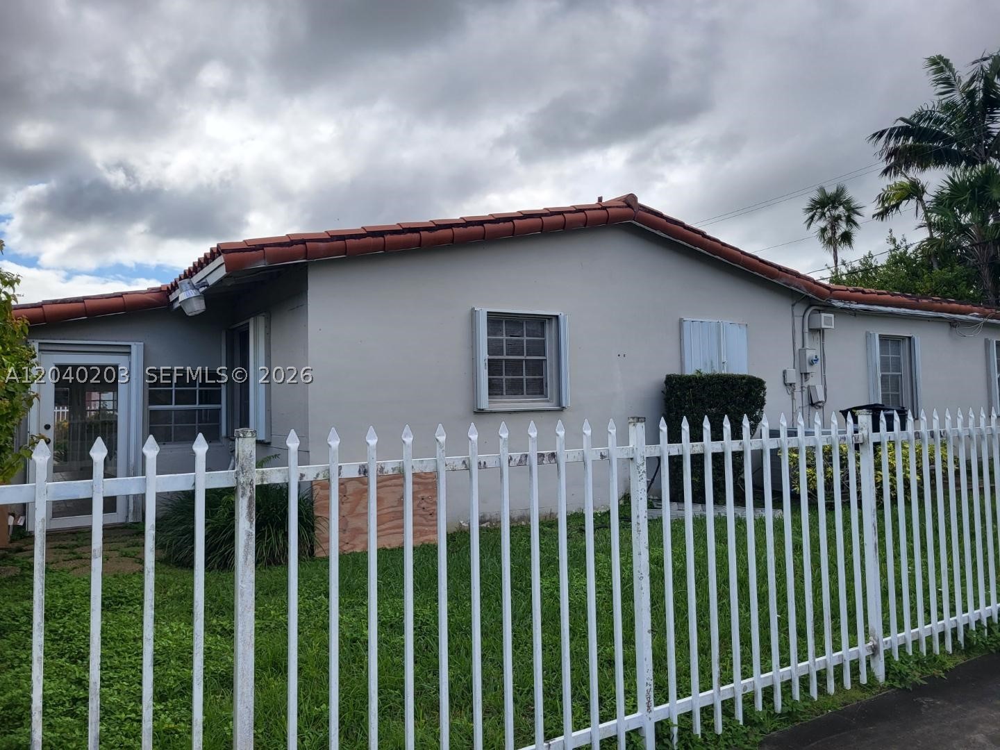 5200 SW 89th Pl, Miami FL 33165