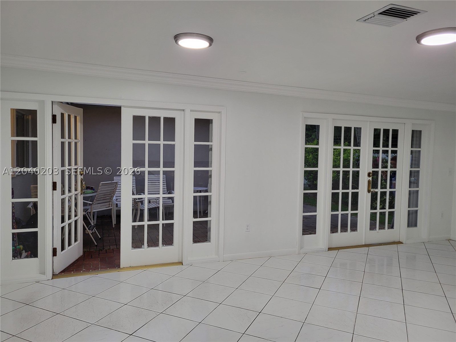 5200 SW 89th Pl, Miami FL 33165