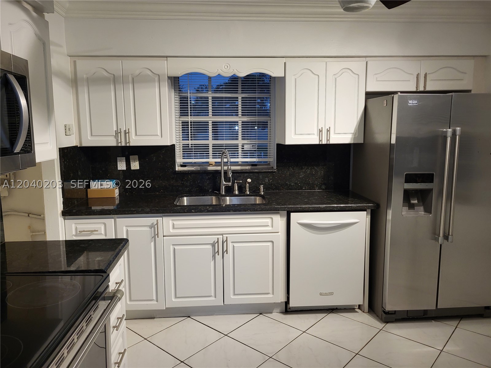 5200 SW 89th Pl, Miami FL 33165