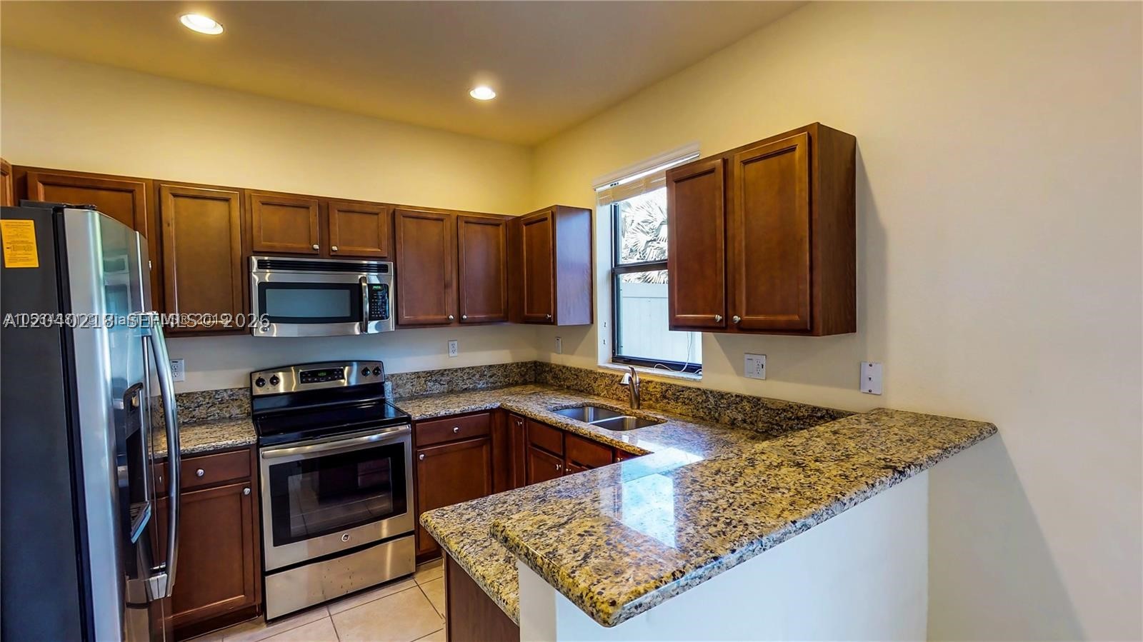 9073 W 33rd Ave, Hialeah FL 33018