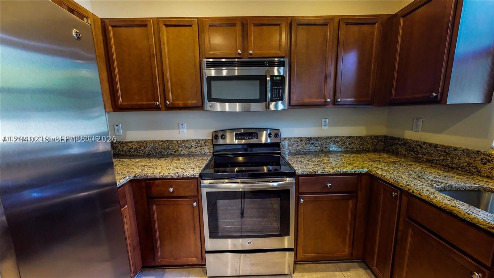 9073 W 33rd Ave, Hialeah FL 33018