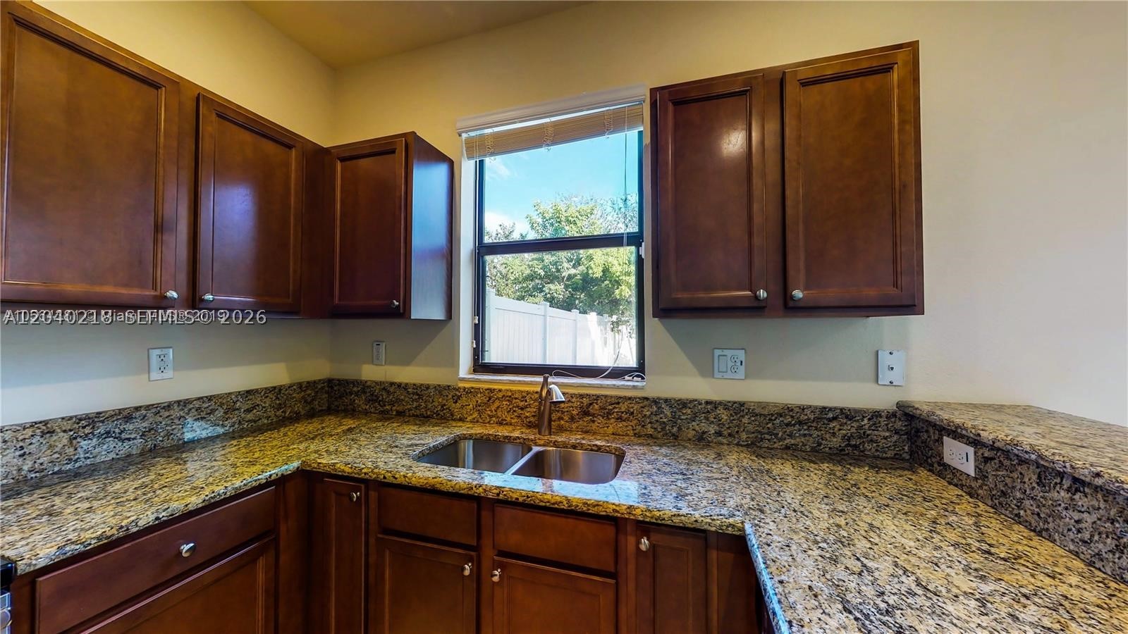 9073 W 33rd Ave, Hialeah FL 33018