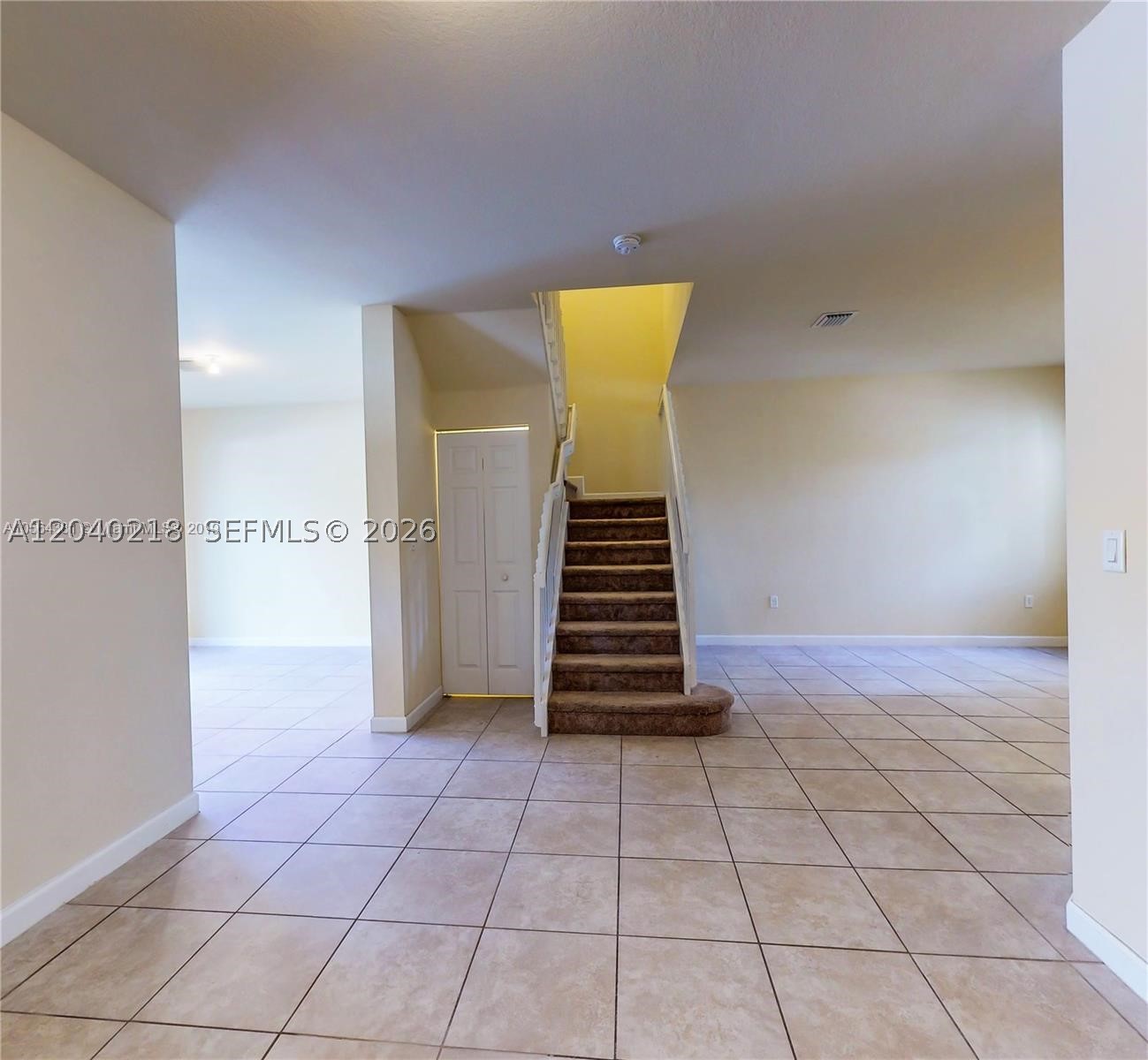 9073 W 33rd Ave, Hialeah FL 33018