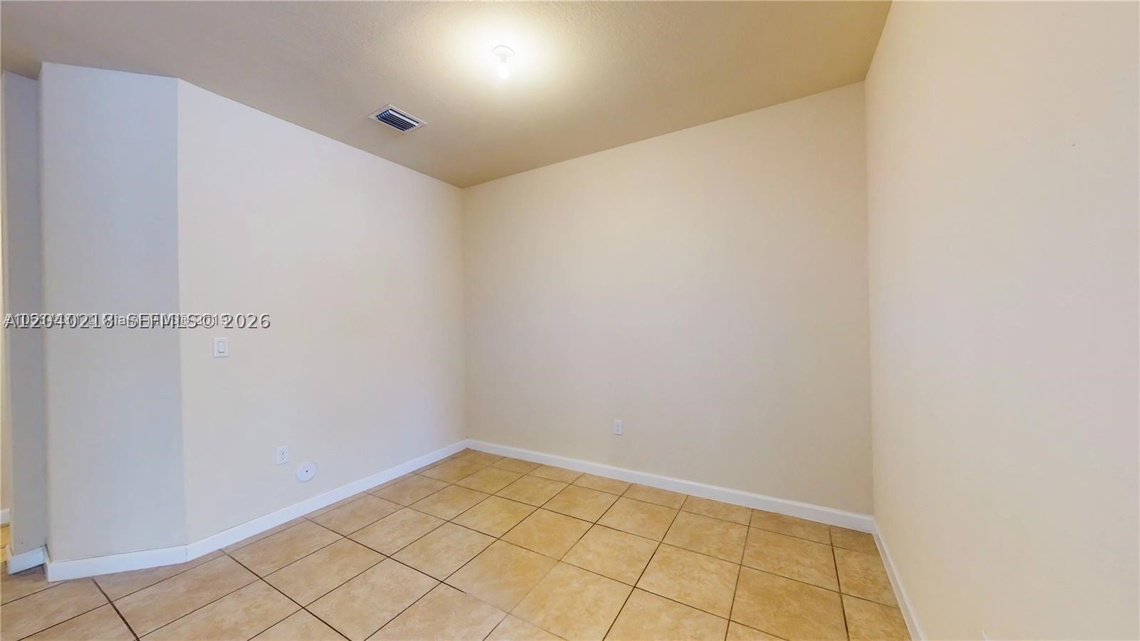 9073 W 33rd Ave, Hialeah FL 33018