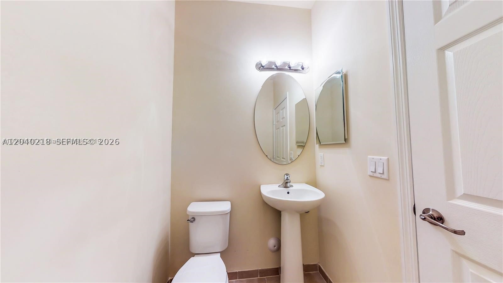 9073 W 33rd Ave, Hialeah FL 33018