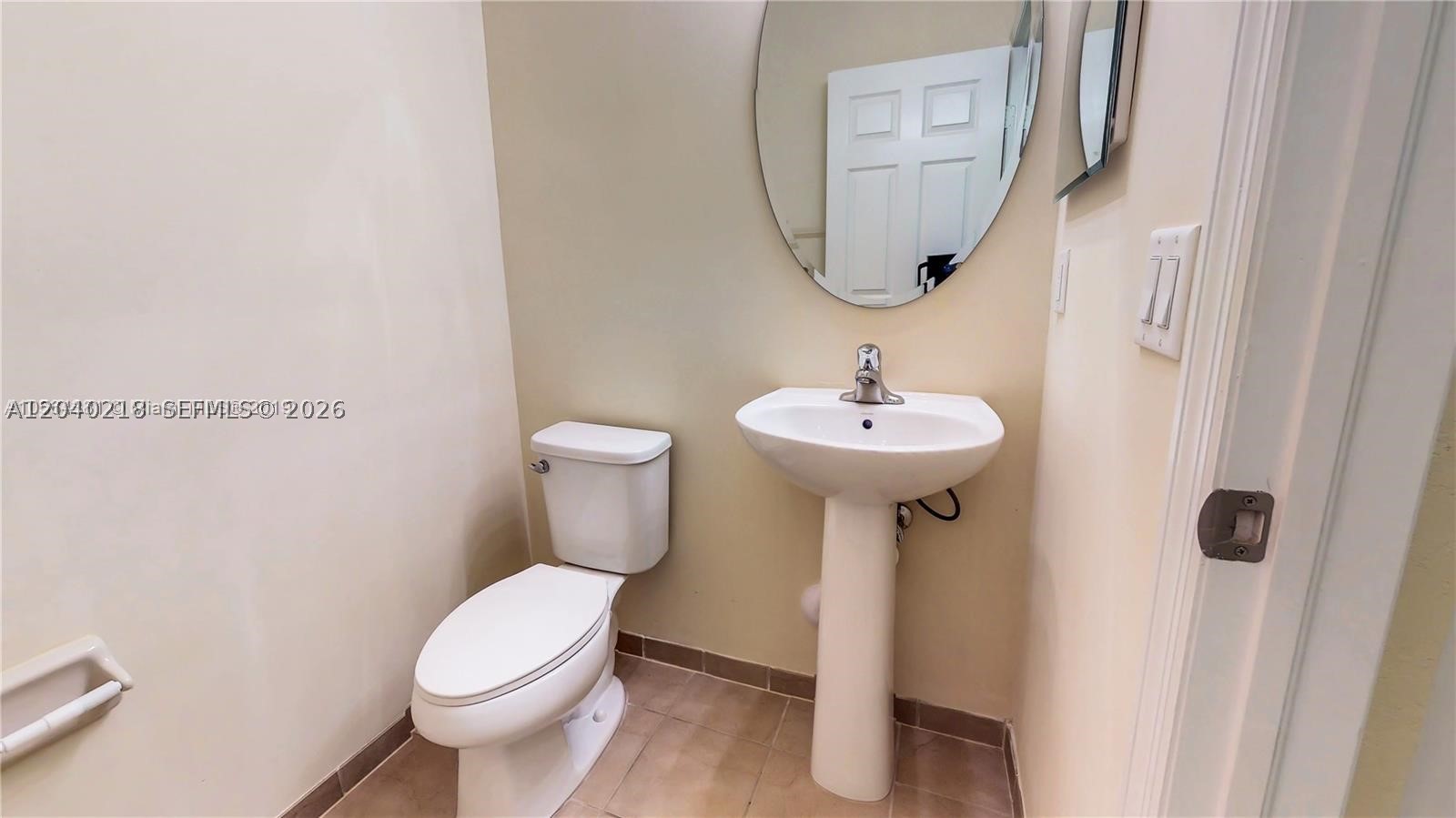 9073 W 33rd Ave, Hialeah FL 33018