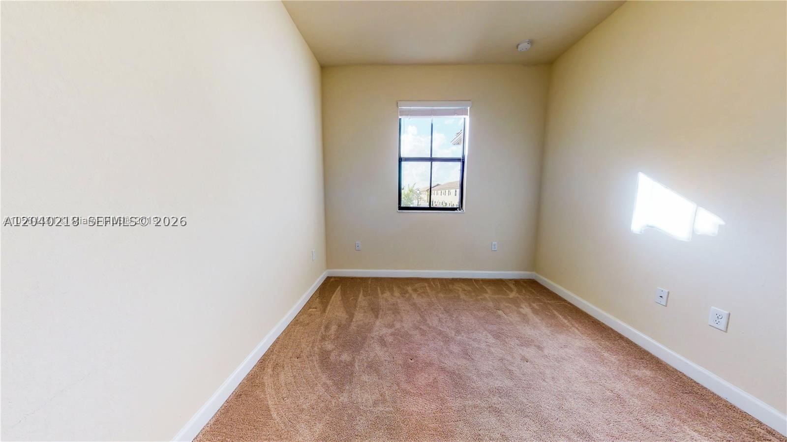 9073 W 33rd Ave, Hialeah FL 33018