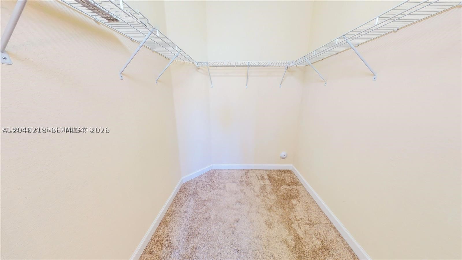 9073 W 33rd Ave, Hialeah FL 33018