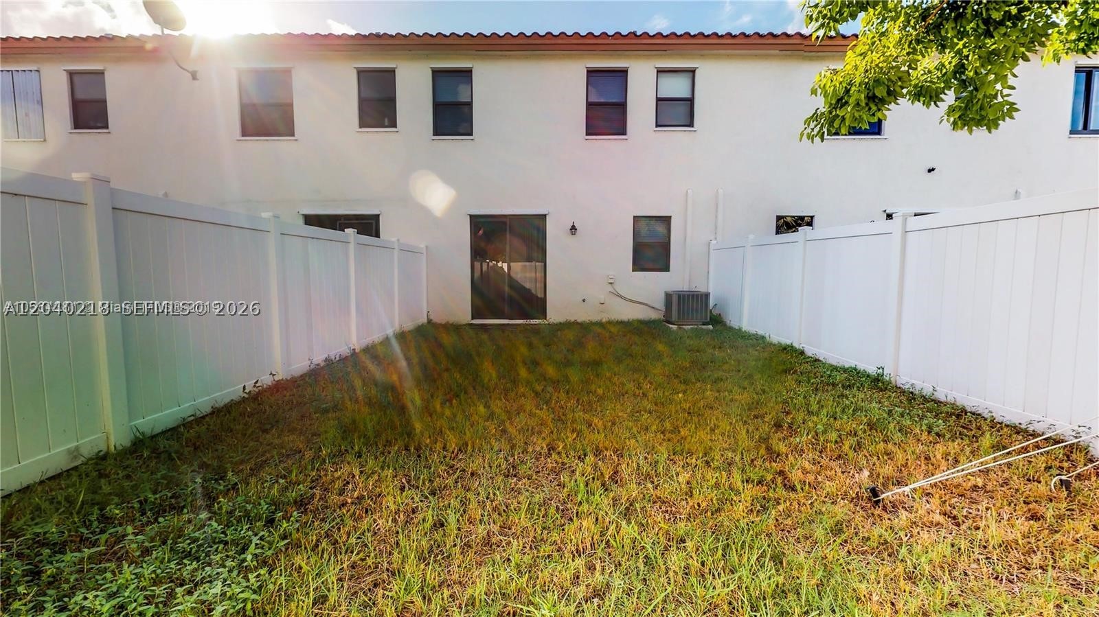 9073 W 33rd Ave, Hialeah FL 33018