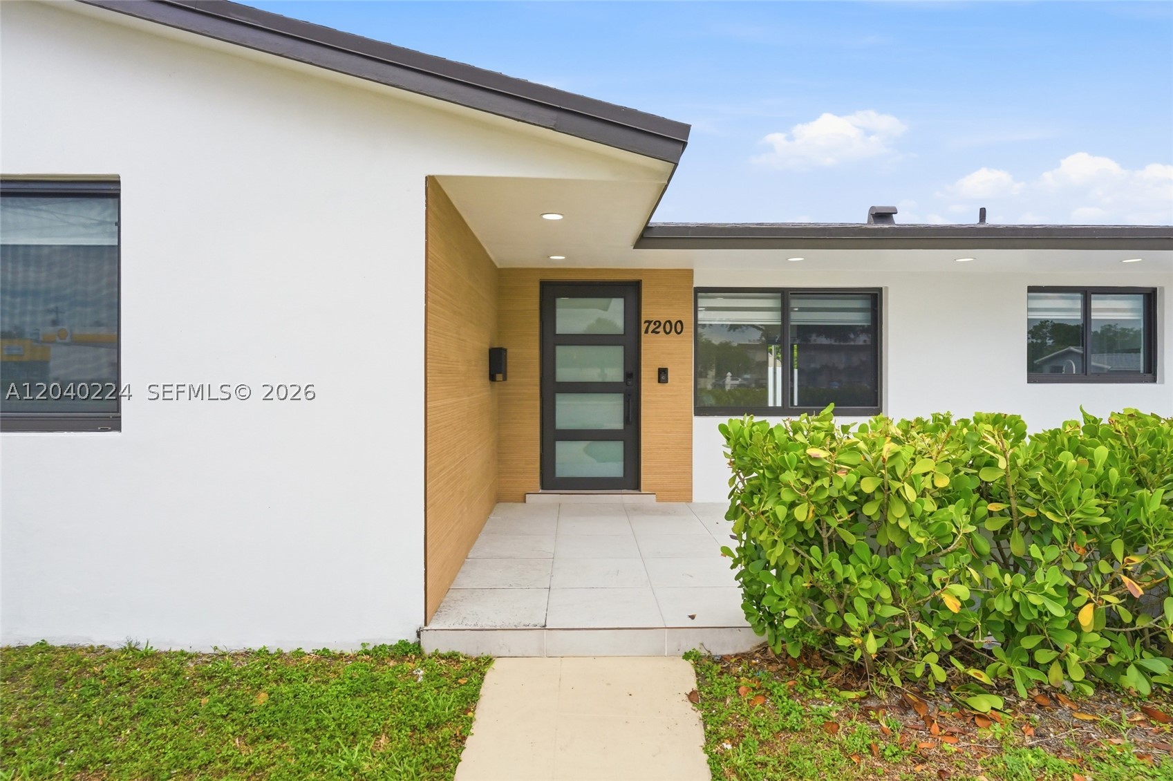 7200 W 12th Ave, Hialeah FL 33014