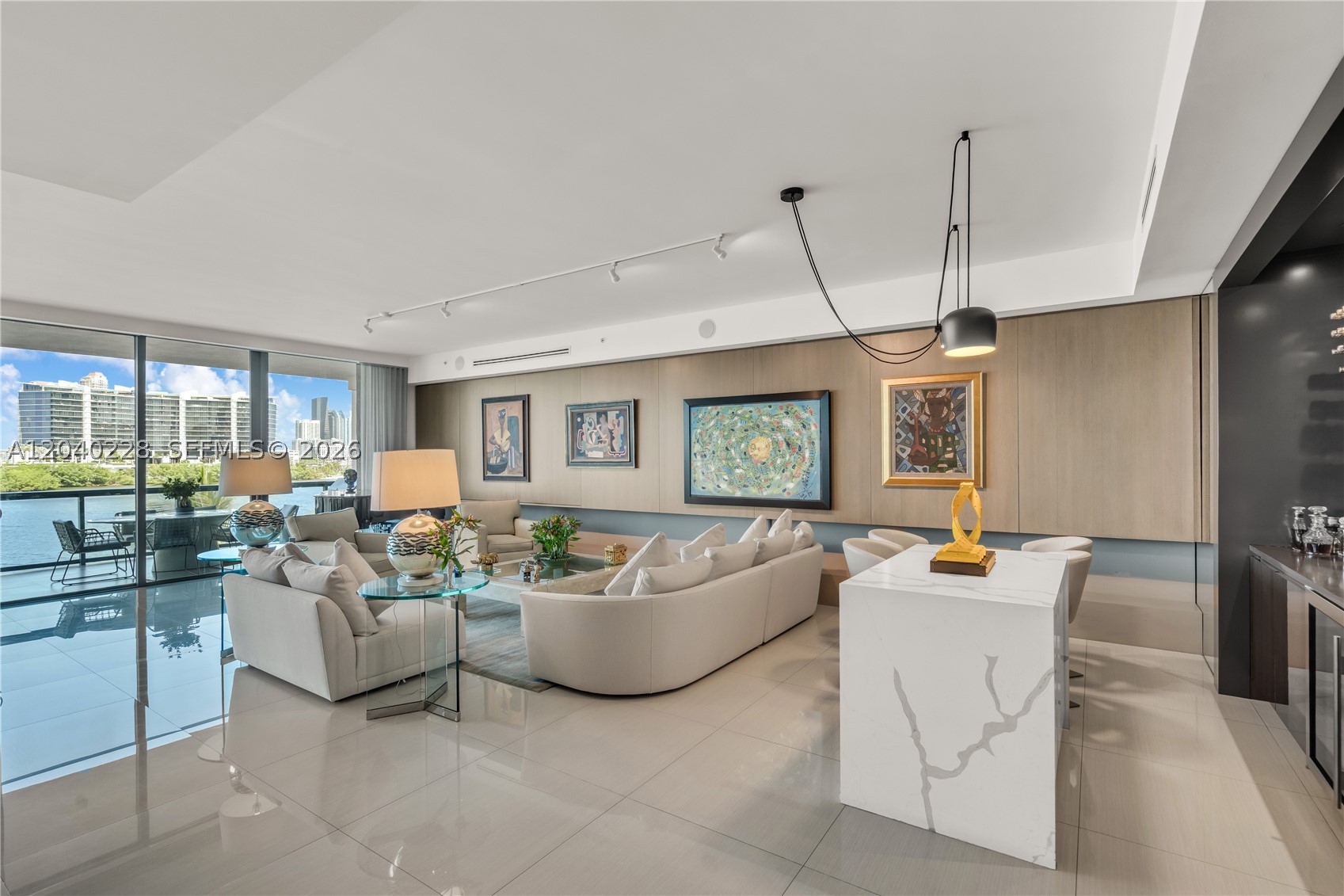 3300 NE 188th St #318, Aventura FL 33180