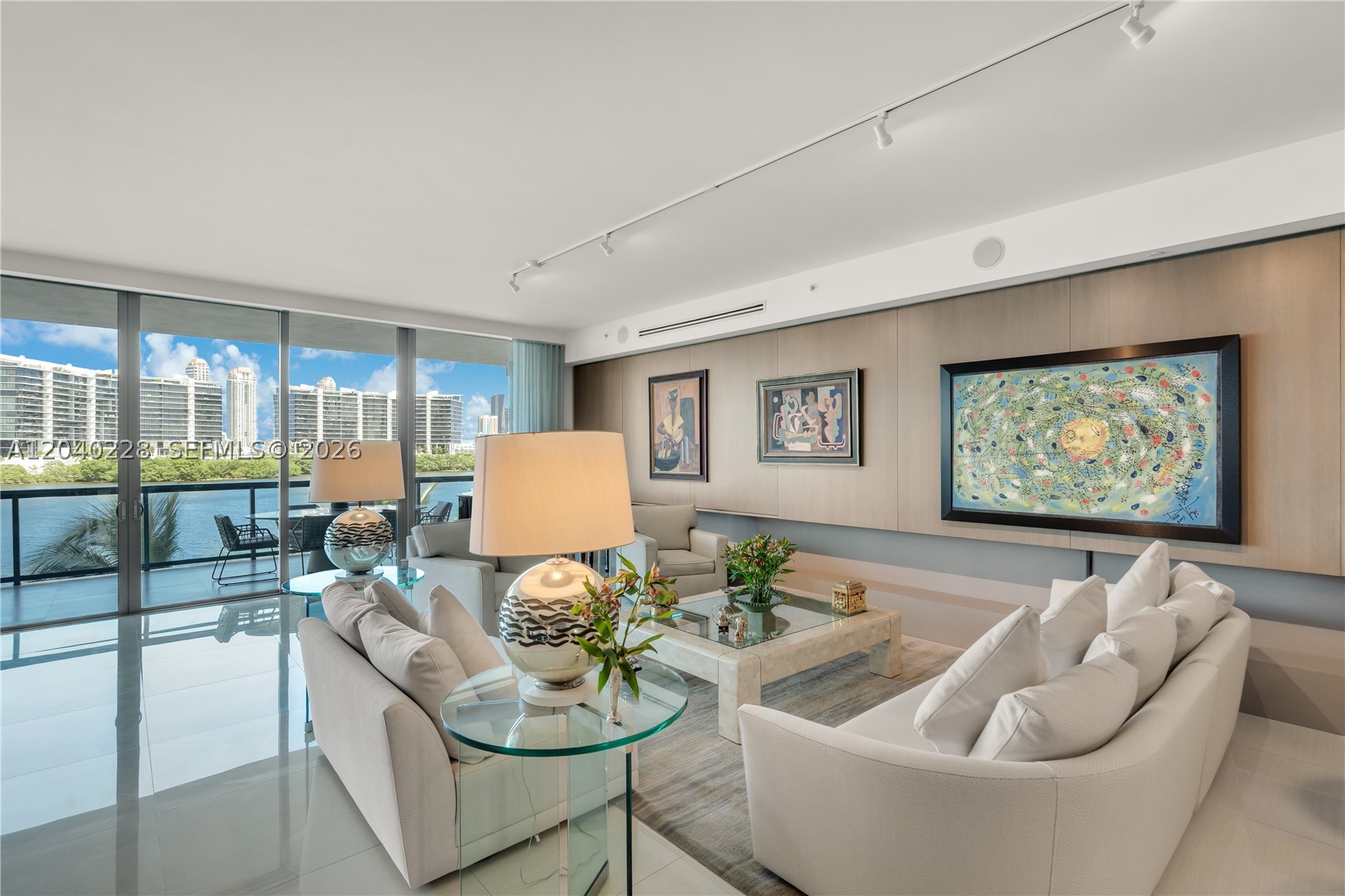 3300 NE 188th St #318, Aventura FL 33180