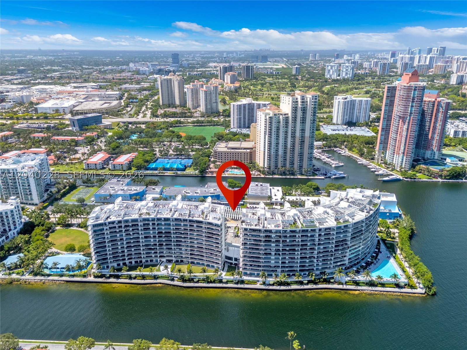 3300 NE 188th St #318, Aventura FL 33180