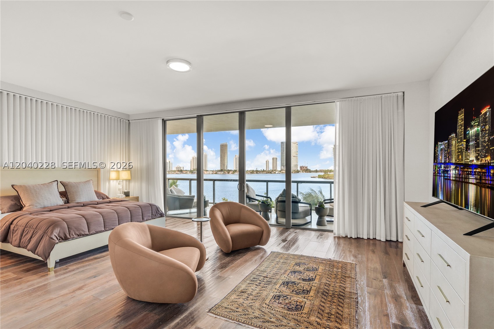 3300 NE 188th St #318, Aventura FL 33180