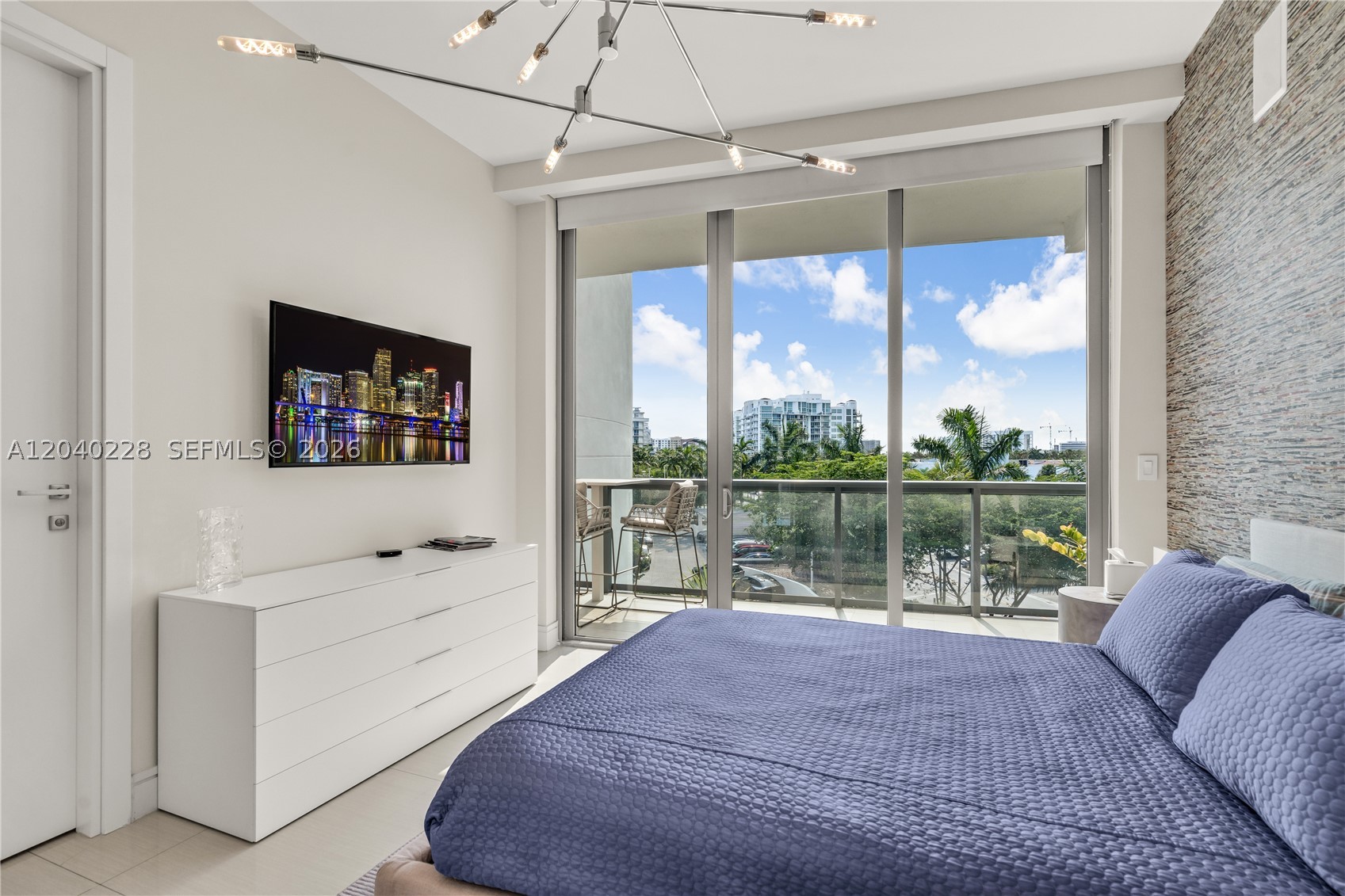 3300 NE 188th St #318, Aventura FL 33180